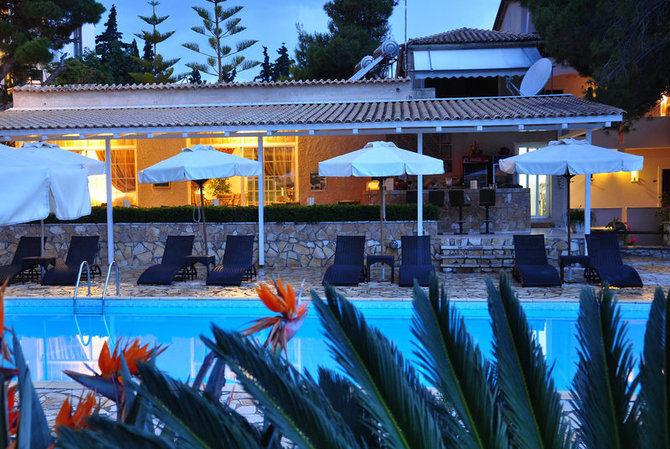 Aquarius Hotel Vasilikí 外观 照片